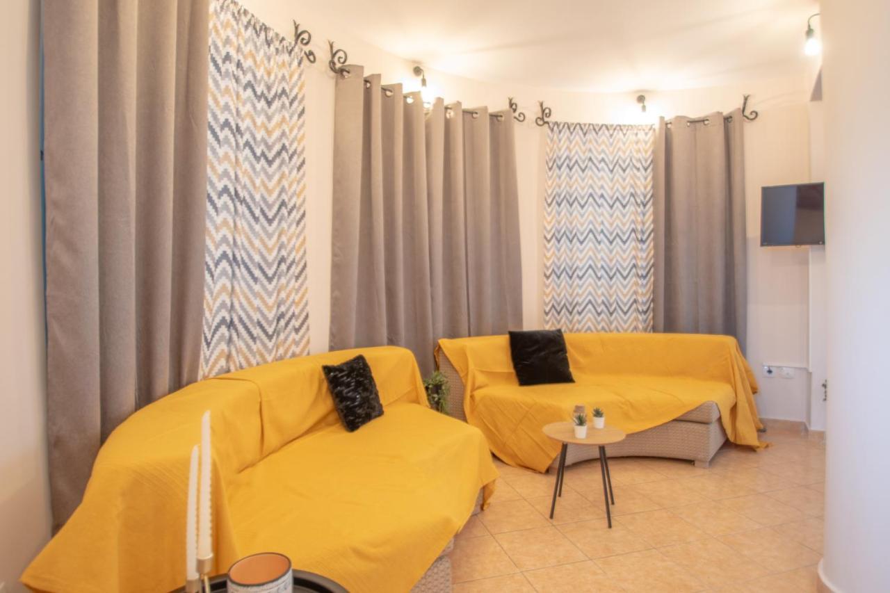 Leon Apartments ไซคิย์นธอสทาวน์ ภายนอก รูปภาพ